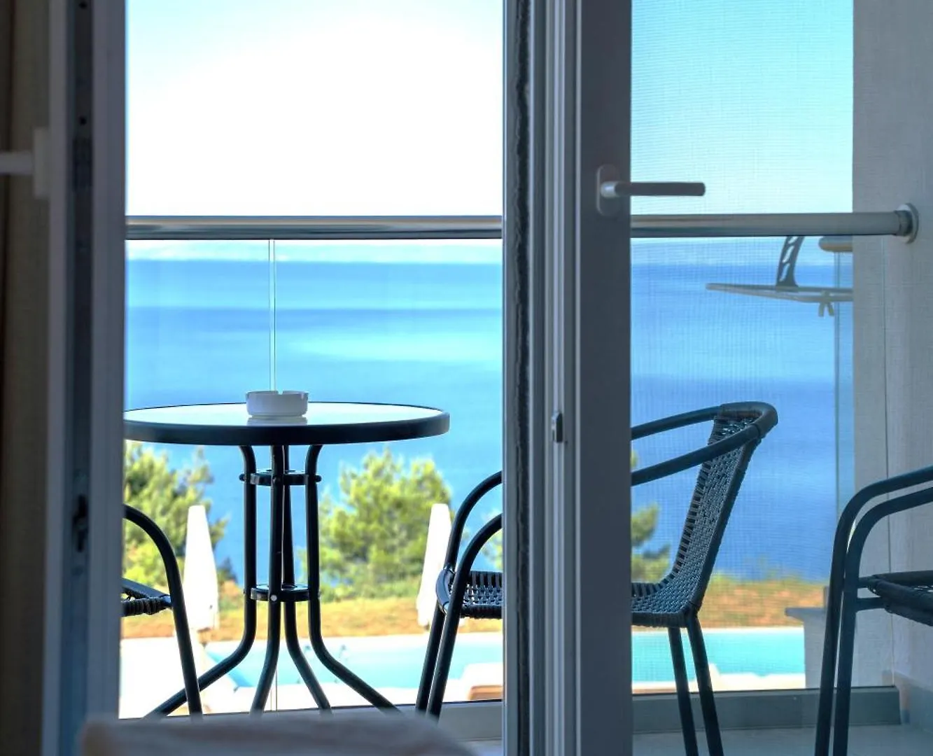 Blue Dream Afytos Apart otel