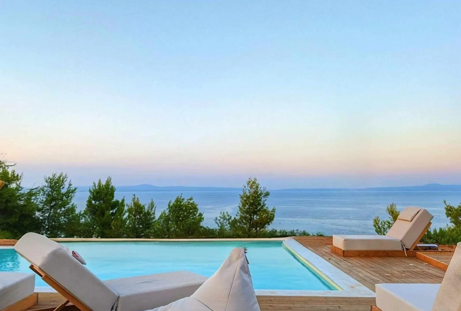 Blue Dream Afytos Aparthotel